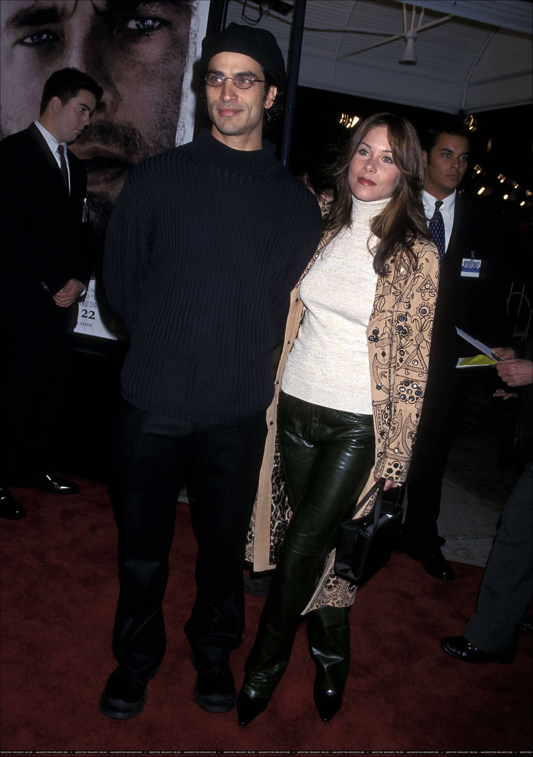 HQ_010.jpg HQ_010.jpg