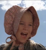 Christina Applegate Online