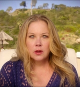 Christina Applegate Online