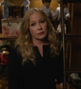 Christina Applegate Online